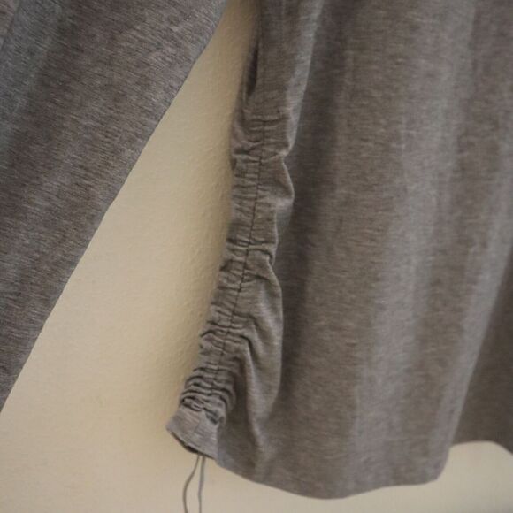 Athleta S/383762 Women Sz M Gray Heather Encore Cinch Sides L/S Scoop Neck Shirt - Picture 4 of 10